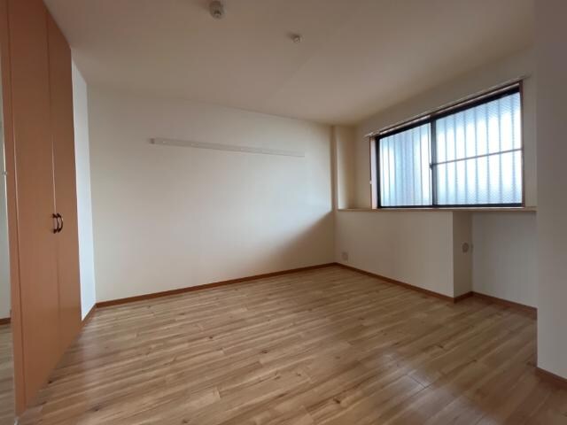 洋室 フリーデン