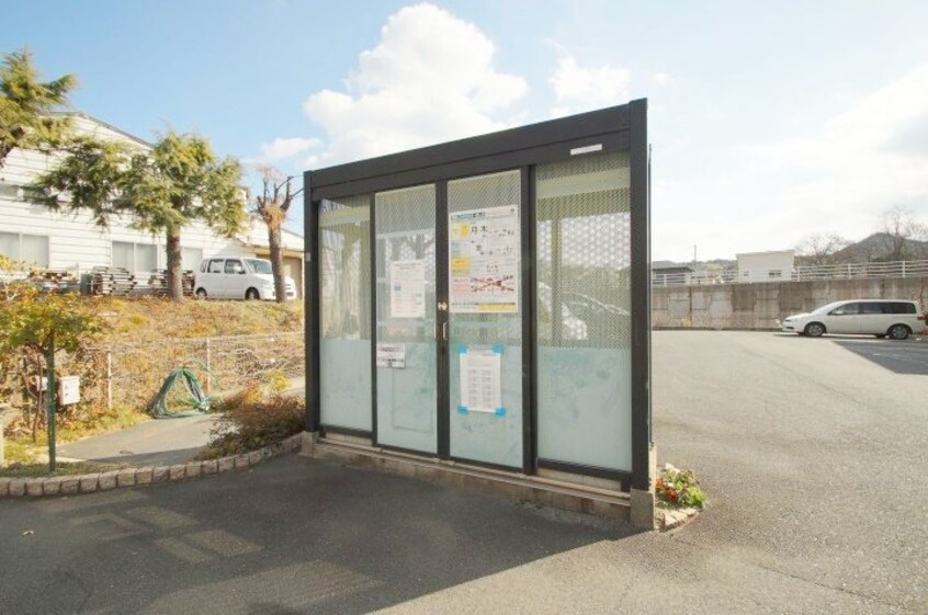  山陽本線（中国）/里庄駅 徒歩15分 2階 築18年