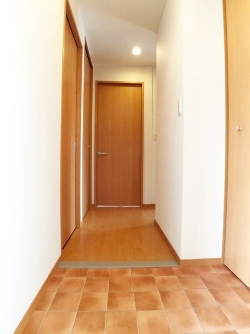  山陽本線（中国）/里庄駅 徒歩15分 2階 築18年