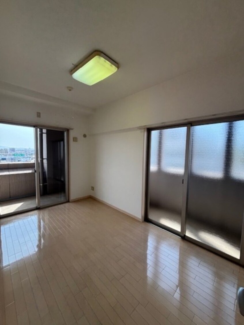  フラットリア春日