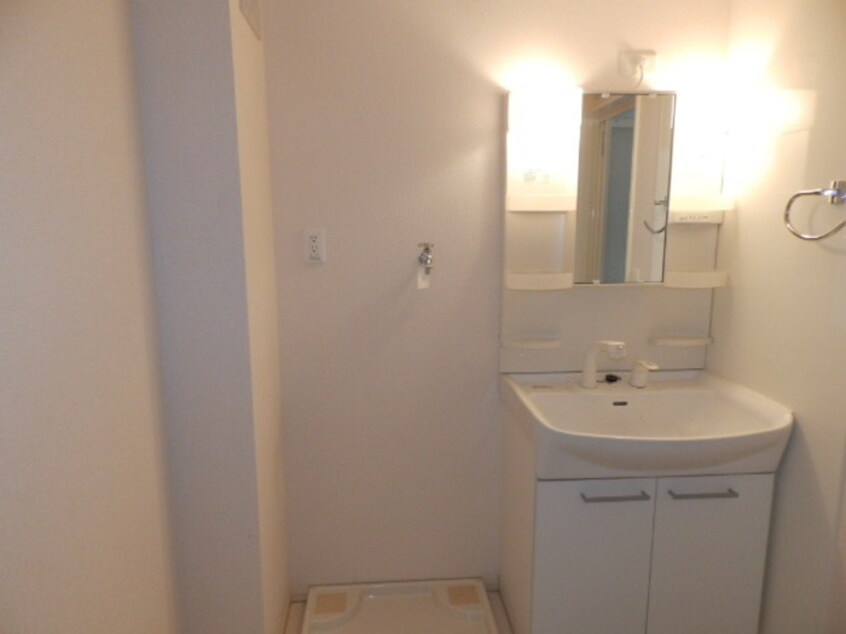  ラヴィアンローズＣ