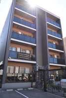 ＴＨＥ　ＡＰＡＲＴＭＥＮＴ福山駅前の外観