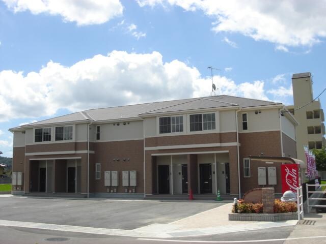 外観写真（昼） ティアラ