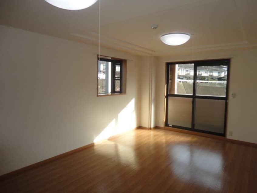 リビング Hａｍａステイツ弐番館