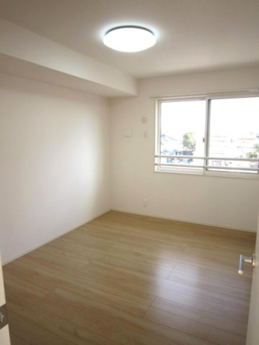  サンモール東川口　A棟