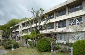 福山市立道上小学校(小学校)まで1951m トワ アムール A棟