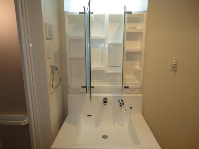 洗髪洗面化粧台 グランコスモＢ