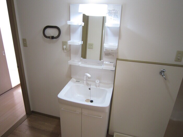  パレス新浜 A棟