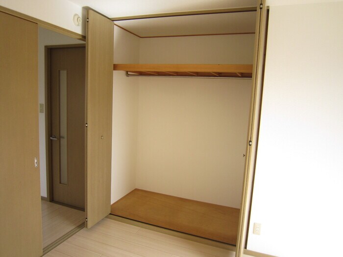  パレス新浜 A棟