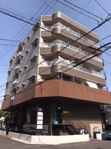 クレスト明治町