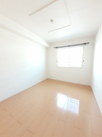  シャルマンフルール