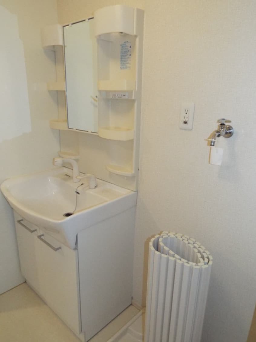  ルミエール手城B