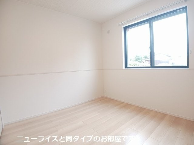  ロイセレストＢ