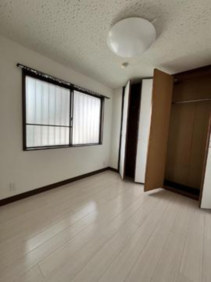  リノベール春日