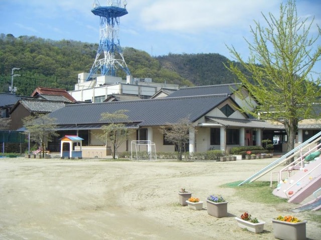 笠岡市立笠岡幼稚園(幼稚園/保育園)まで670m マンション木乃新
