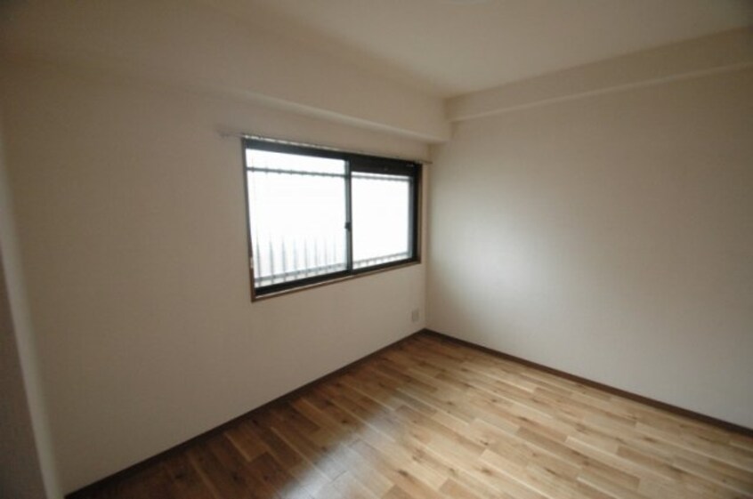  ロイヤルフラッツ福山