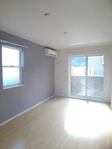  メゾンドボヌールＡ