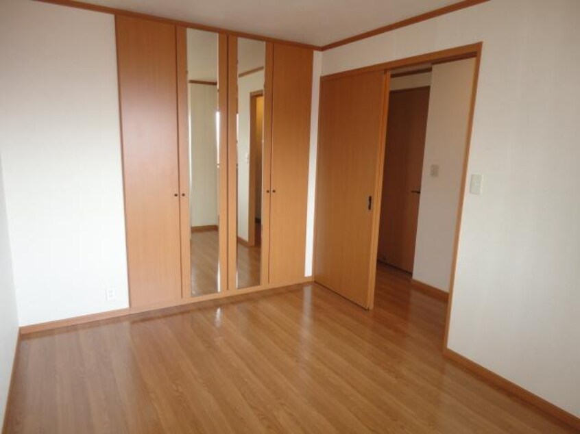 洋室（5.9帖） サン・ヴィラージュ