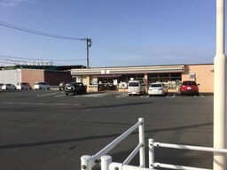 セブンイレブン福山下加茂店まで330m