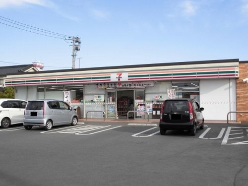 セブンイレブン 福山引野5丁目店(コンビニ)まで704m ル・アーブルＡ