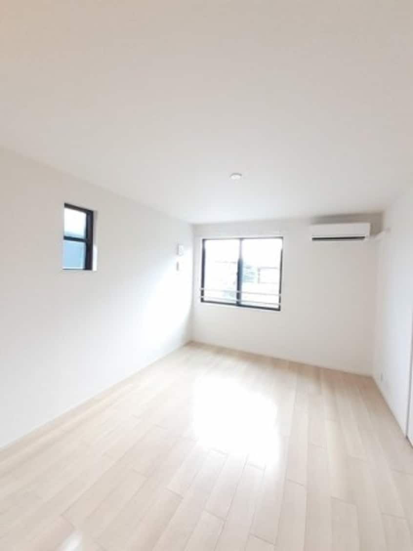  プリムヴェールＢ