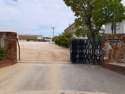 川口東小学校まで400m