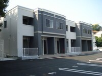 メゾン　トウリバーノ