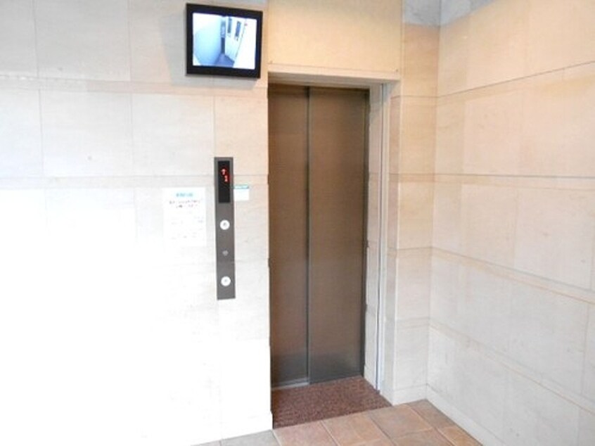 エレベーターホール　※2022年2月撮影 サーパスシティ天満町二番館
