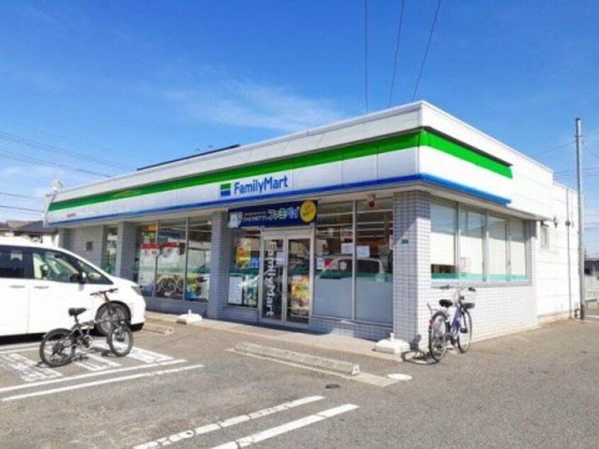 ファミリーマート 福山東深津町店(コンビニ)まで639m モンペリエ