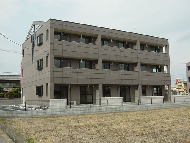 外観写真（昼） 愛瑠