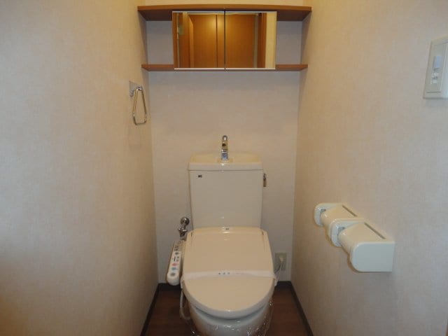 シャワー付トイレ 愛瑠