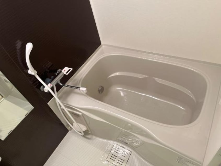 バス／シャワールーム等 山陽本線（中国）/東福山駅 徒歩64分 1階 築9年