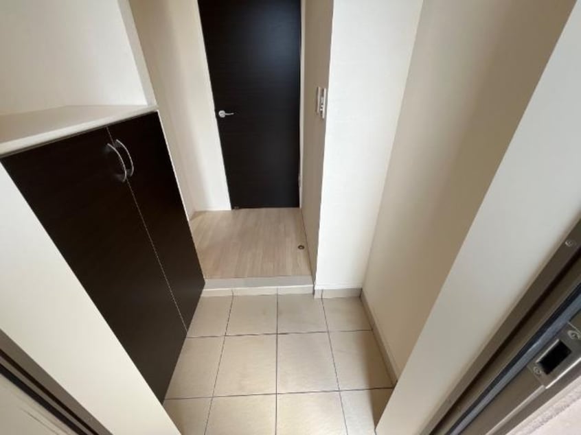 玄関 山陽本線（中国）/東福山駅 徒歩64分 1階 築9年