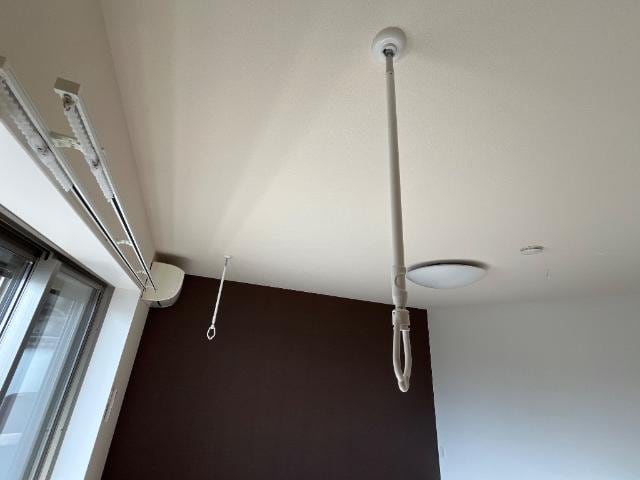 室内物干し 山陽本線（中国）/東福山駅 徒歩64分 1階 築9年