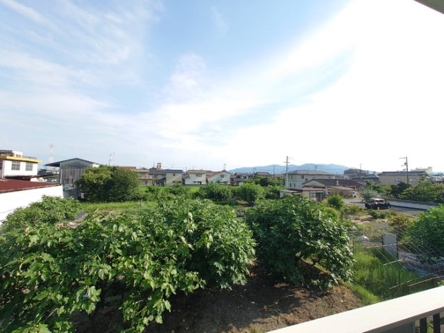  ファミーユ東手城　B棟