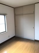  ファミーユ新涯B