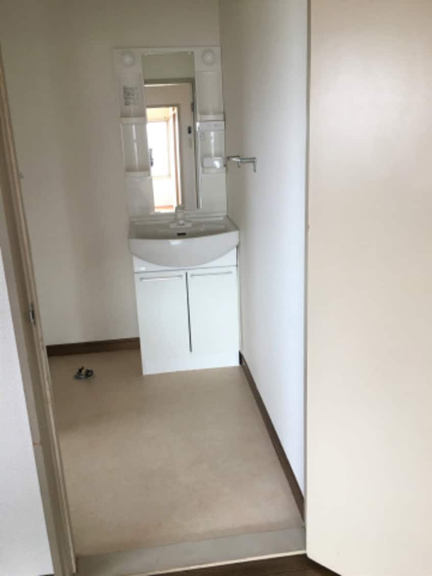  ファミーユ新涯B