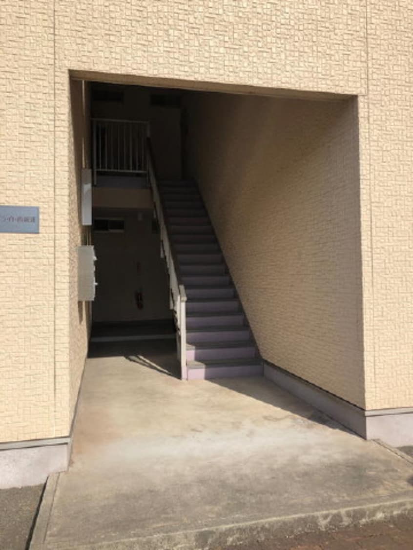  ブライト西新涯