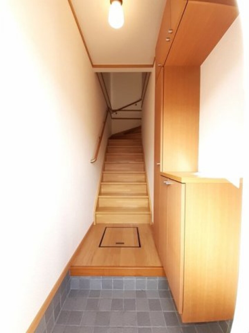  サン・ビ・アレイド加茂Ｃ