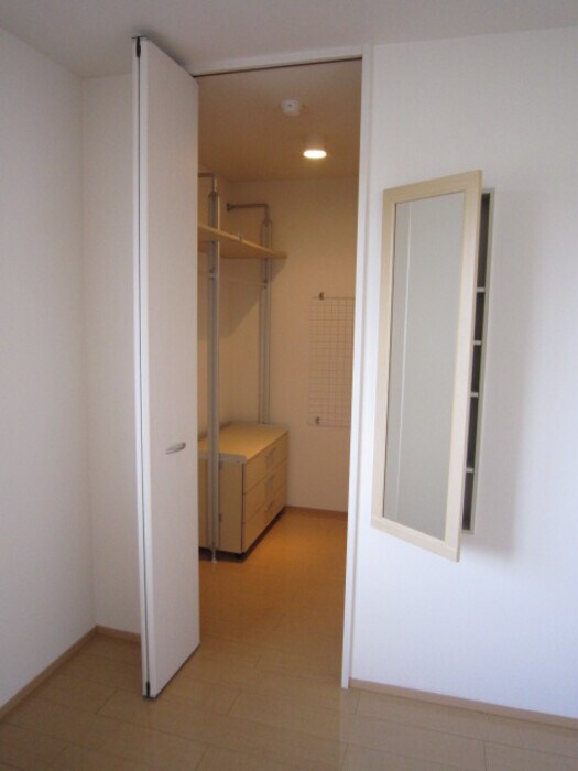  メゾンソレイユB棟