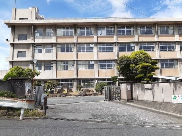 福山市立大門中学校まで200m ロイヤル・パレス城興