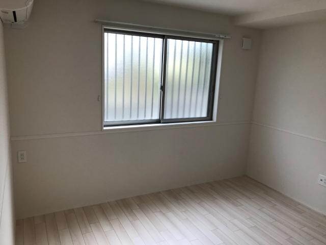 洋室 フレール　達