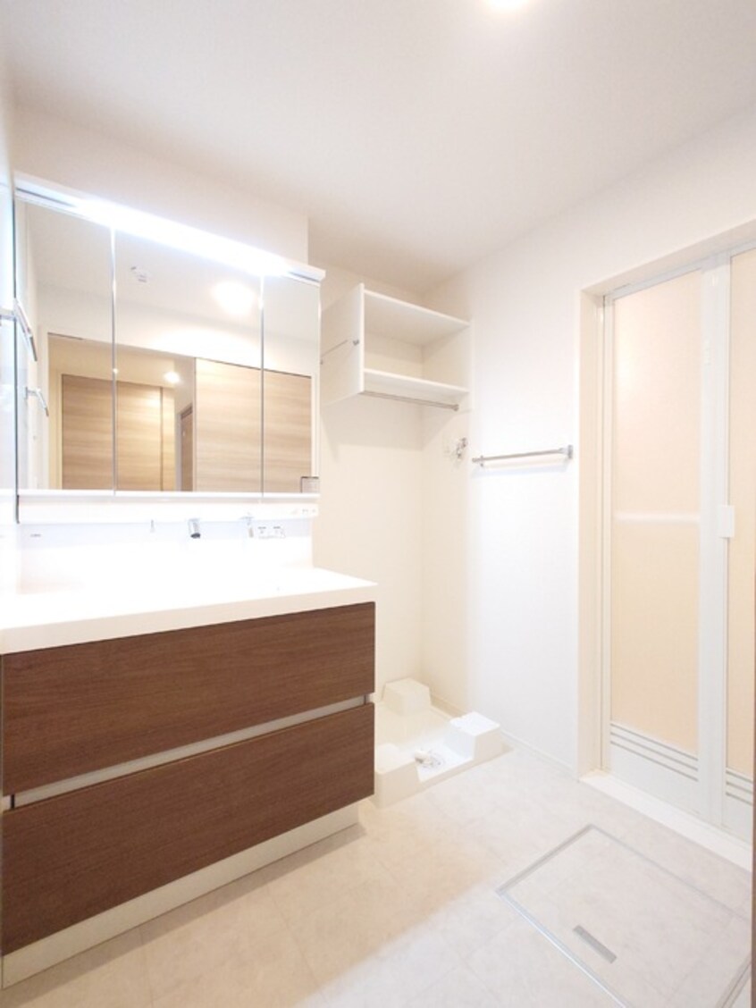  Ｄ-ｒｏｏｍＴＳＵＣＨＩＹＡ