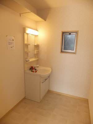  スターライトB棟