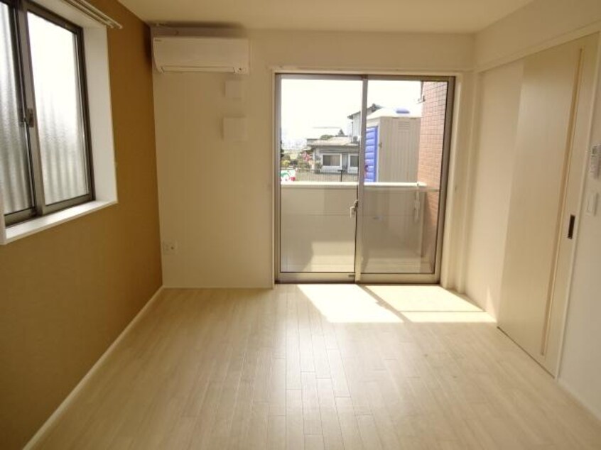 リビング・エアコン付 ヴェルデ