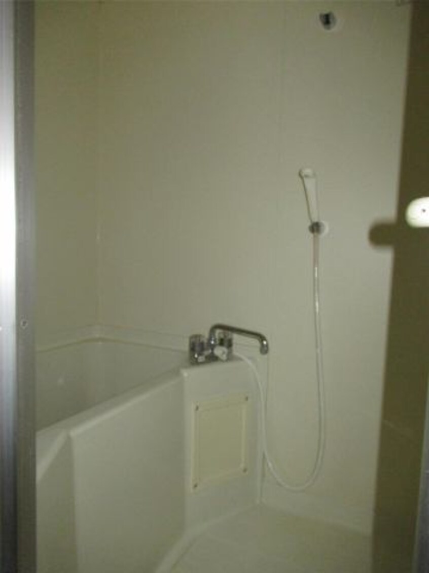  三恵マンションA棟