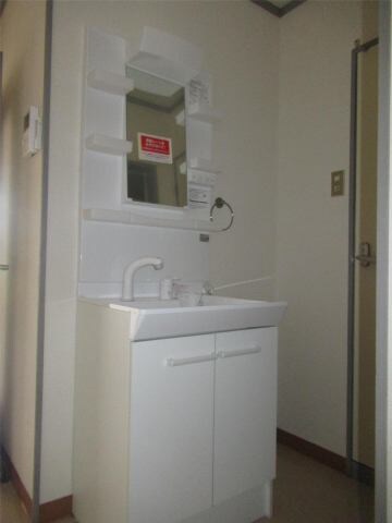  三恵マンションA棟