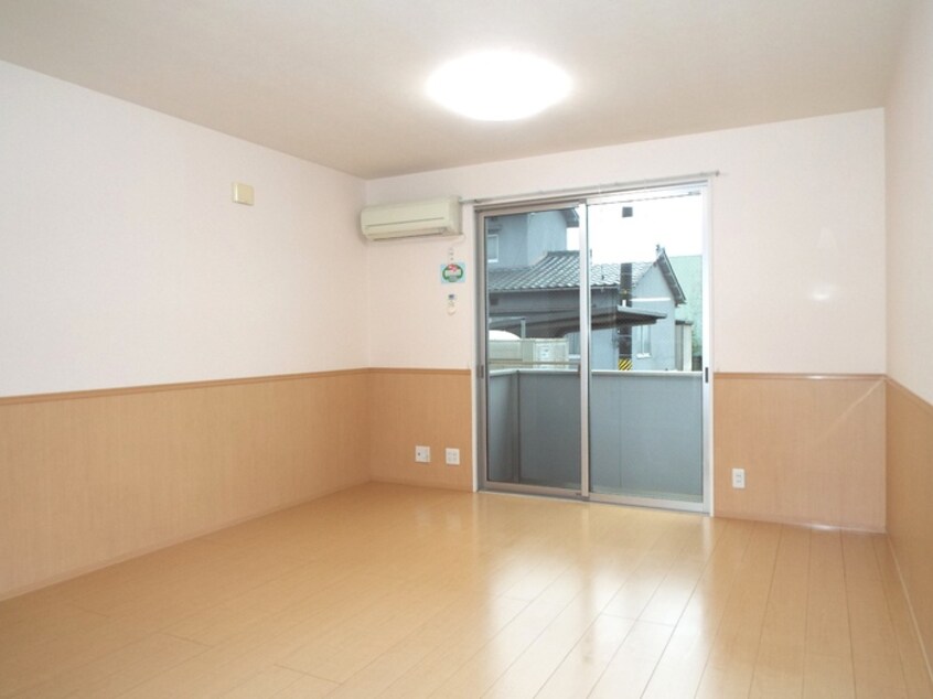  ヴィラ　プレステージ