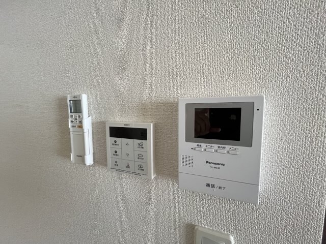  エルキュールB棟