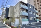 イスタナ若松の外観